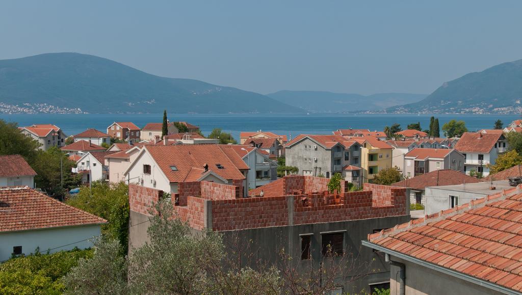 Apartmani Tivat Kaludjerovic Oda fotoğraf