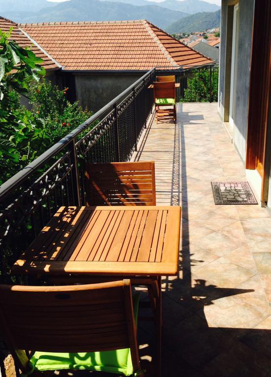 Apartmani Tivat Kaludjerovic Oda fotoğraf