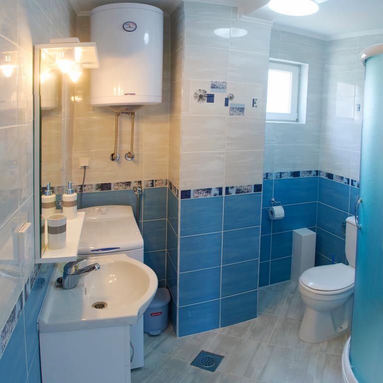 Apartmani Tivat Kaludjerovic Oda fotoğraf