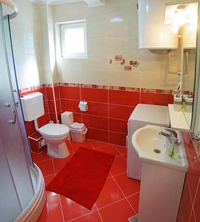 Apartmani Tivat Kaludjerovic Oda fotoğraf