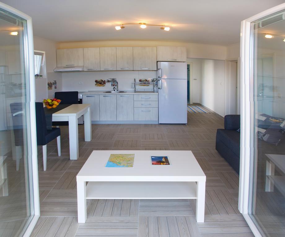 Apartmani Tivat Kaludjerovic Oda fotoğraf